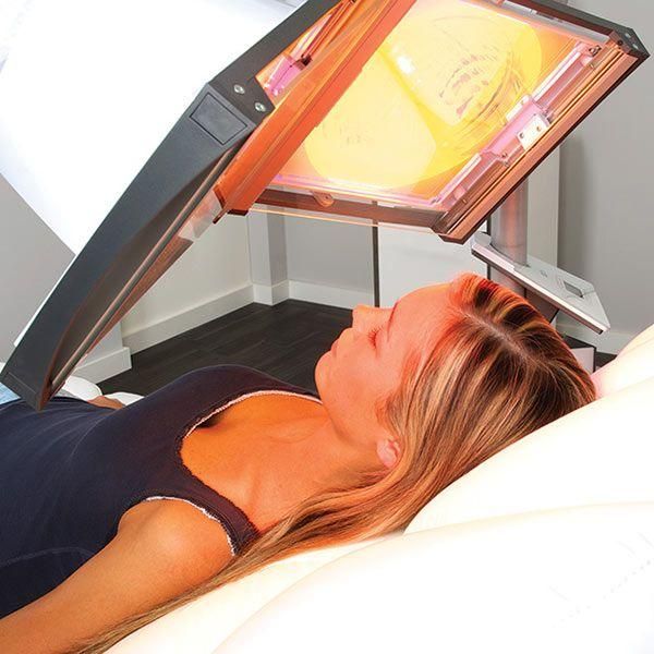 Revitalisierung der Haut mit dem BeautyLight+ und der Energizing Light Technology in Ihrem No. 1 Sun & Beauty Solarium und Sonnenstudio
